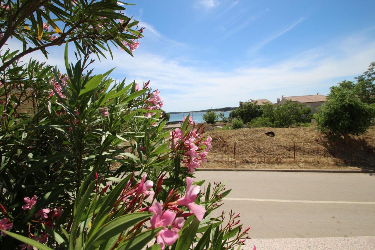 Four Bedroom Beach House Amaya Medulin Exterior photo